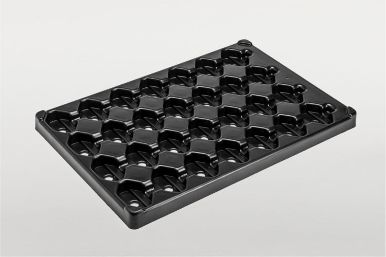 Industrial technical articles and trays for automation technologies: